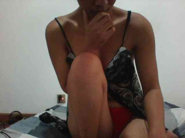 PrettyLie webcam