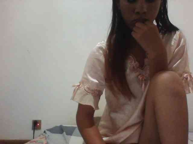 PrettyLie webcam