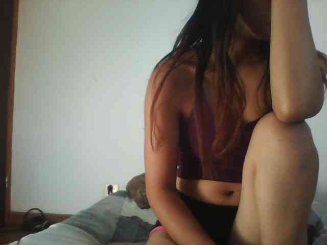 PrettyLie webcam