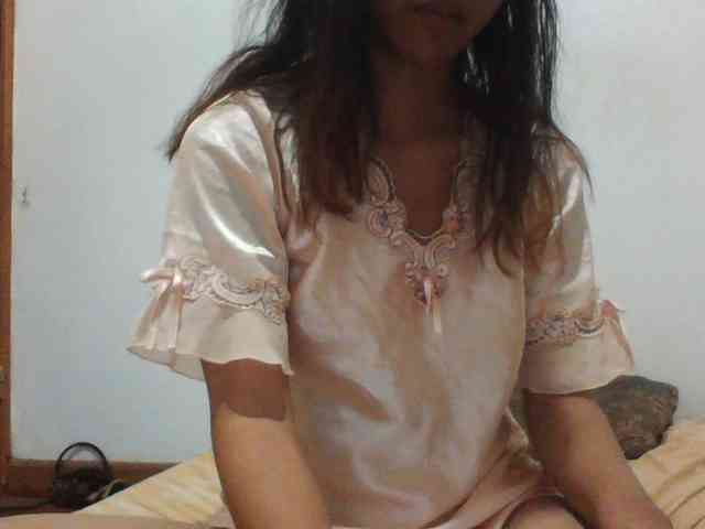 PrettyLie webcam