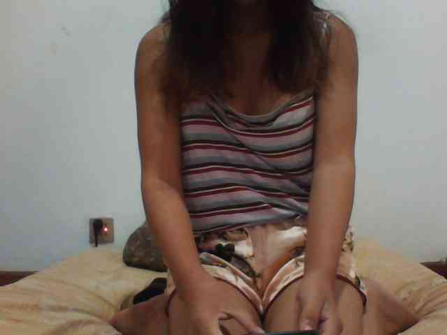 PrettyLie webcam