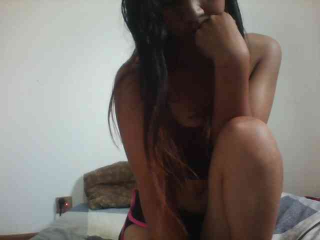 PrettyLie webcam