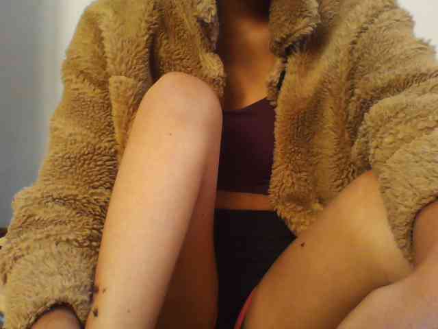 YoungLie69 webcam