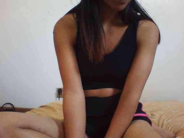 PrettyLie webcam