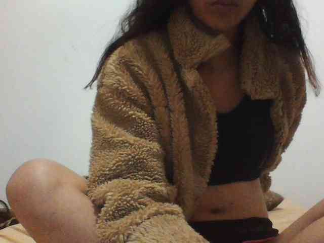 PrettyLie webcam