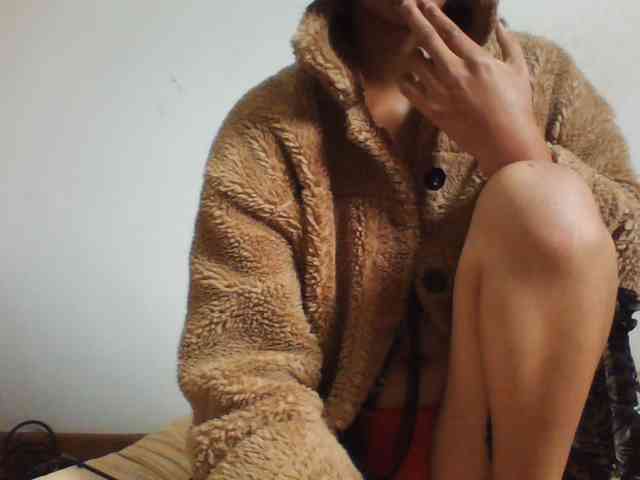 YoungLie69 webcam