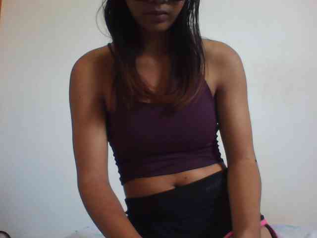 PrettyLie webcam