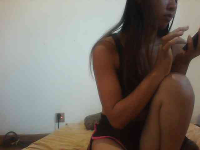 PrettyLie webcam