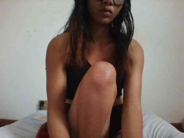 PrettyLie webcam