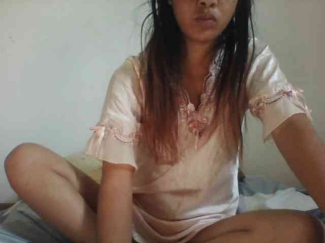PrettyLie webcam