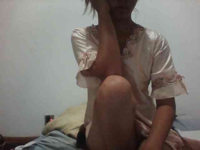 PrettyLie webcam