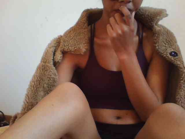 YoungLie69 webcam