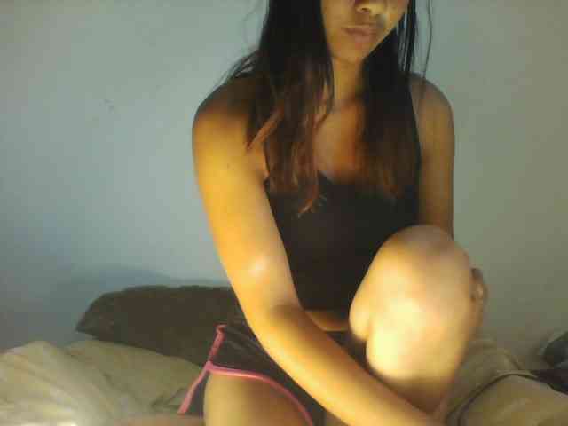PrettyLie webcam