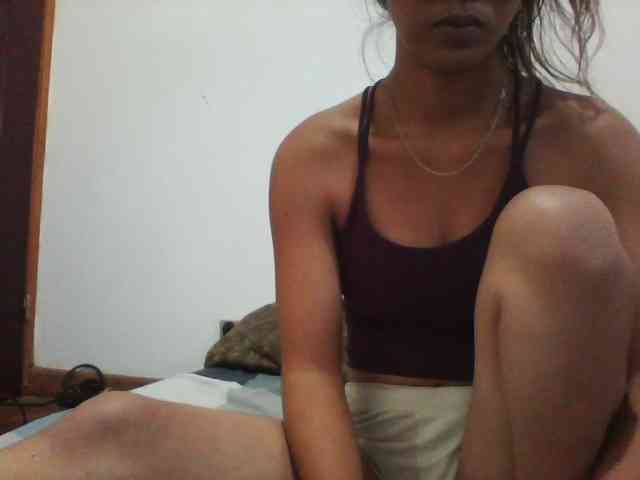 PrettyLie webcam