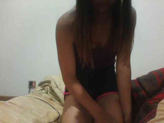 PrettyLie webcam