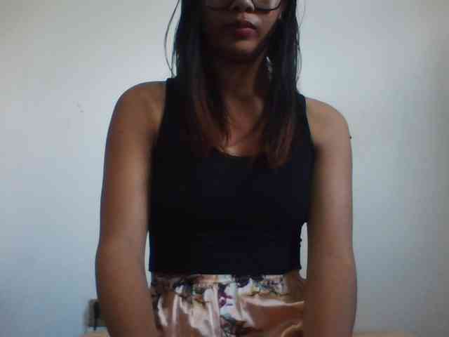 PrettyLie webcam