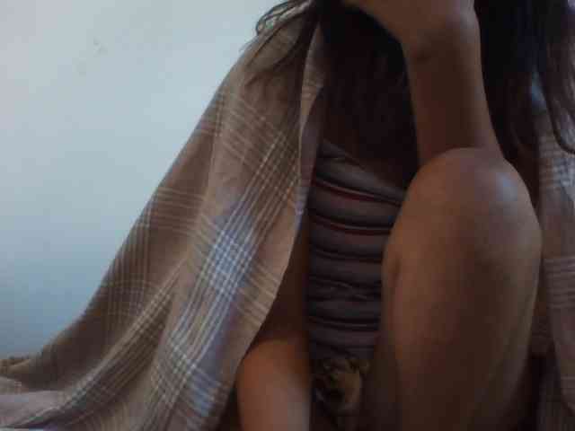 PrettyLie webcam