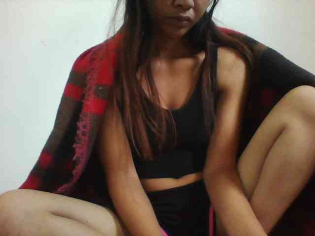PrettyLie webcam