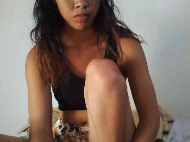 PrettyLie webcam