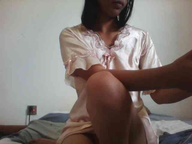 PrettyLie webcam
