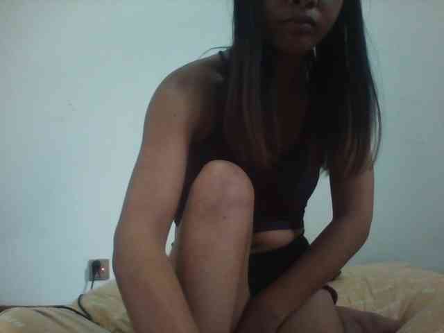 PrettyLie webcam