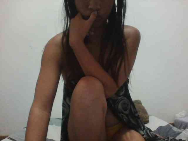 PrettyLie webcam