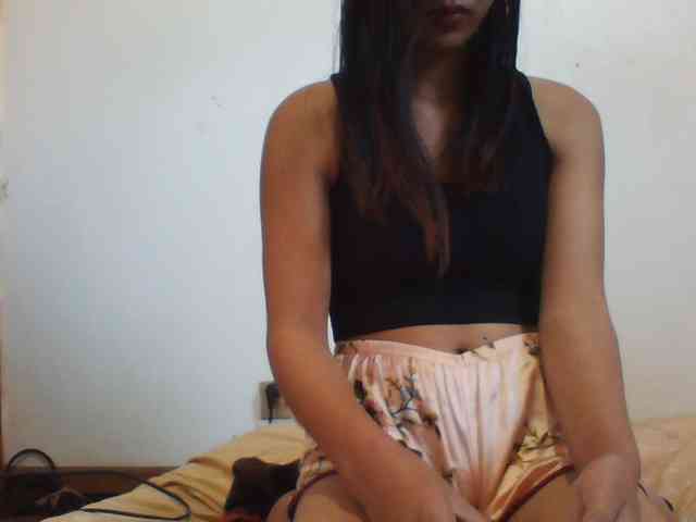 PrettyLie webcam
