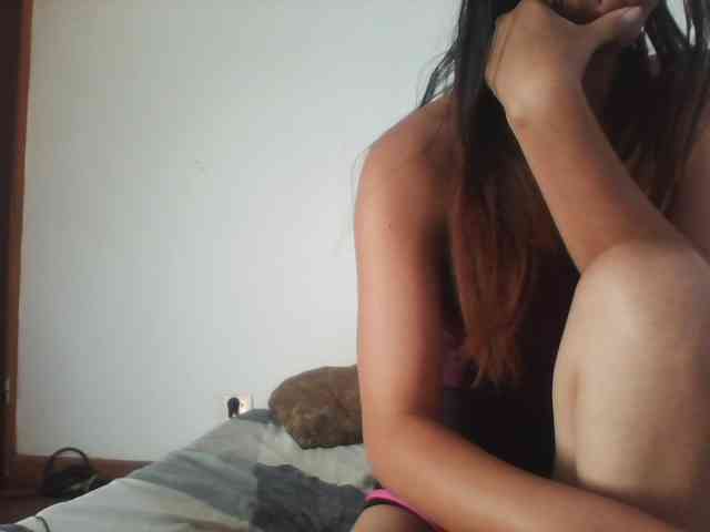 PrettyLie webcam