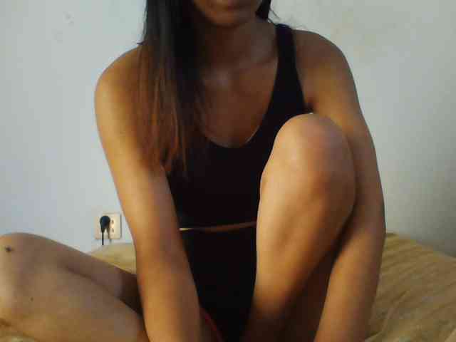 PrettyLie webcam