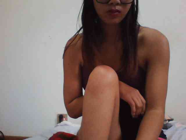 PrettyLie webcam