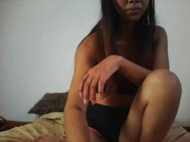PrettyLie webcam