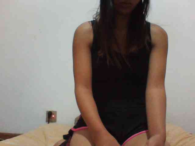 PrettyLie webcam