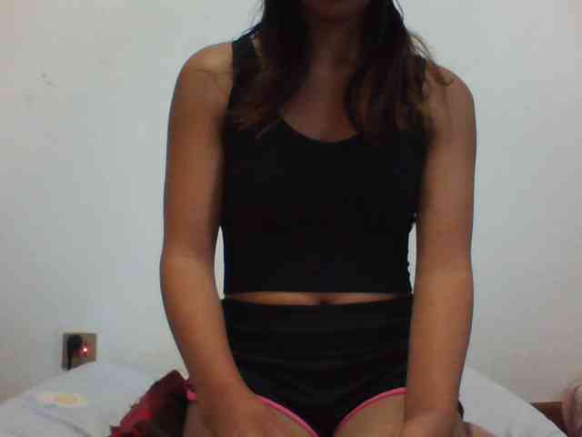 PrettyLie webcam