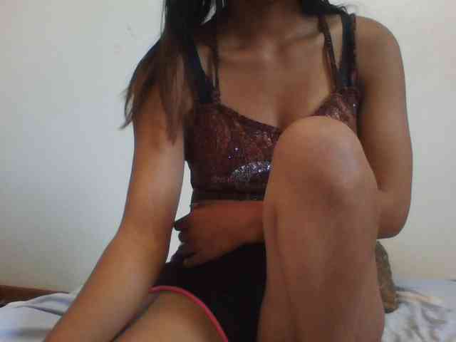 PrettyLie webcam