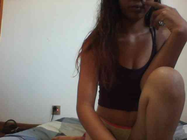 PrettyLie webcam
