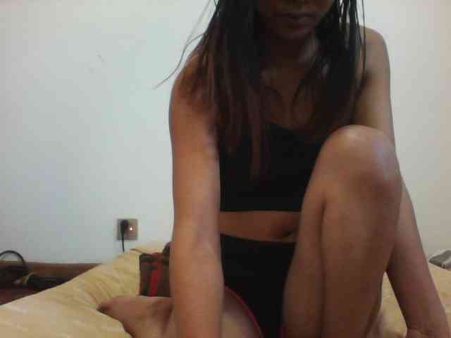 PrettyLie webcam