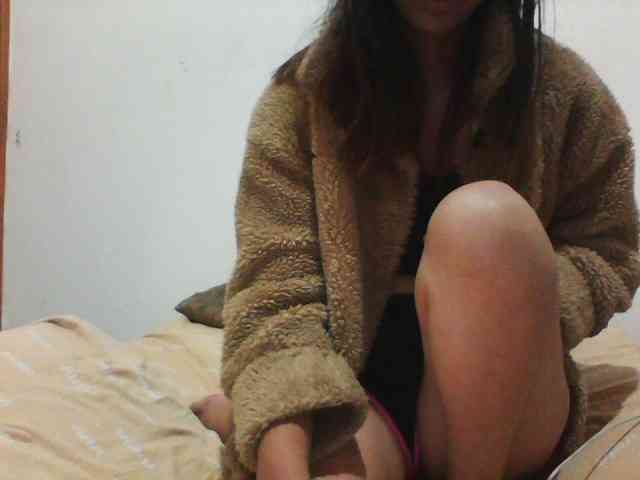 PrettyLie webcam