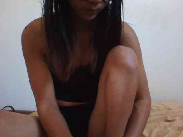 PrettyLie webcam