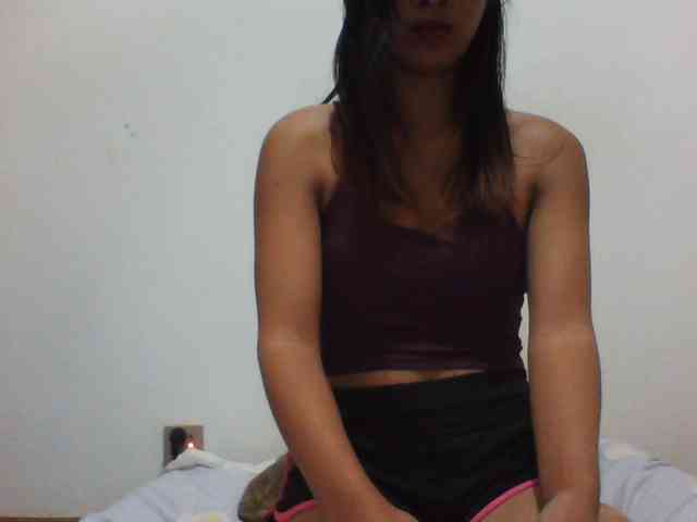 PrettyLie webcam