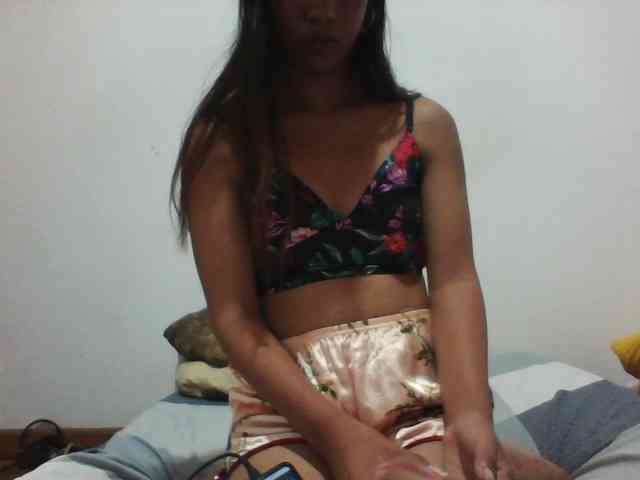 PrettyLie webcam
