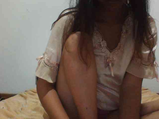 PrettyLie webcam