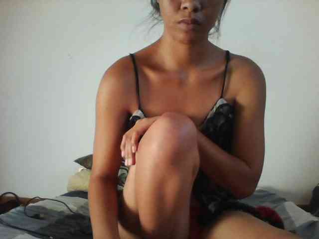 PrettyLie webcam