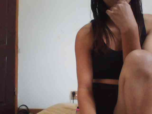 PrettyLie webcam