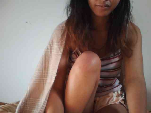 PrettyLie webcam