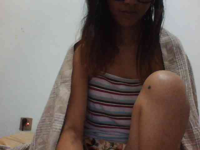 PrettyLie webcam