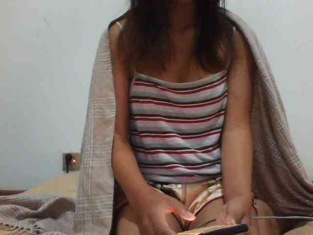 PrettyLie webcam