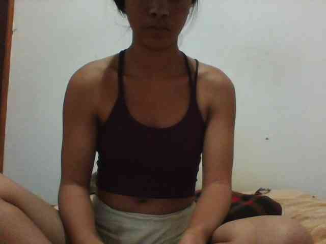 PrettyLie webcam