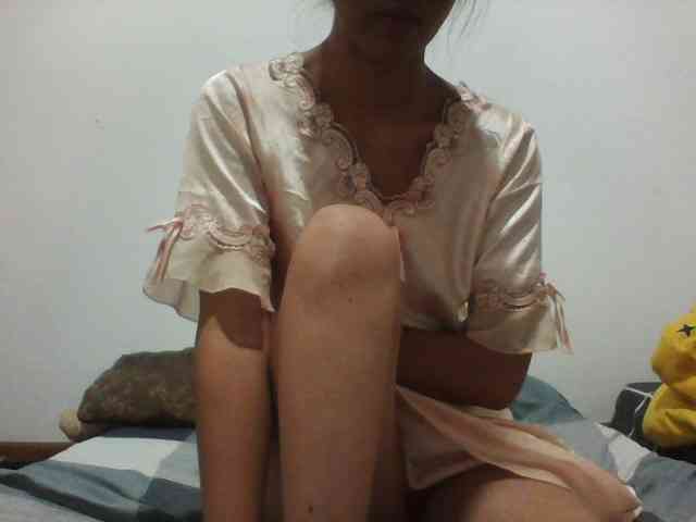 PrettyLie webcam
