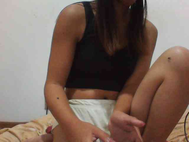 PrettyLie webcam