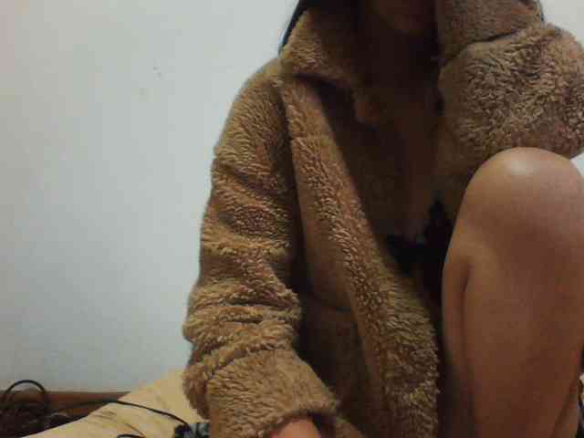 YoungLie69 webcam